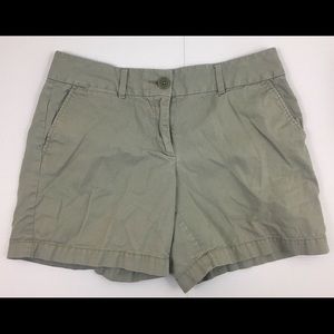 Loft Signature Fit Flat Front Shorts Size 6